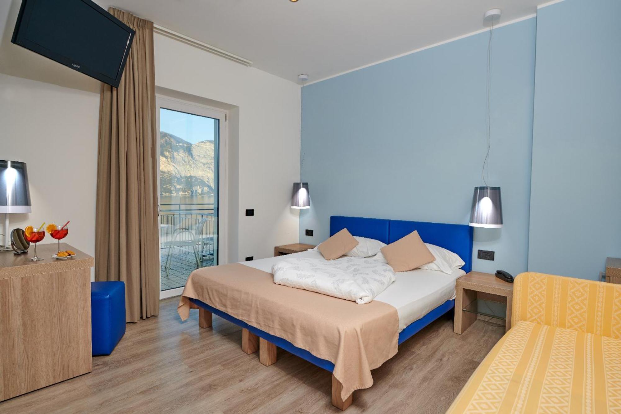 Hotel Eden 브렌조네 술 가르다 객실 사진