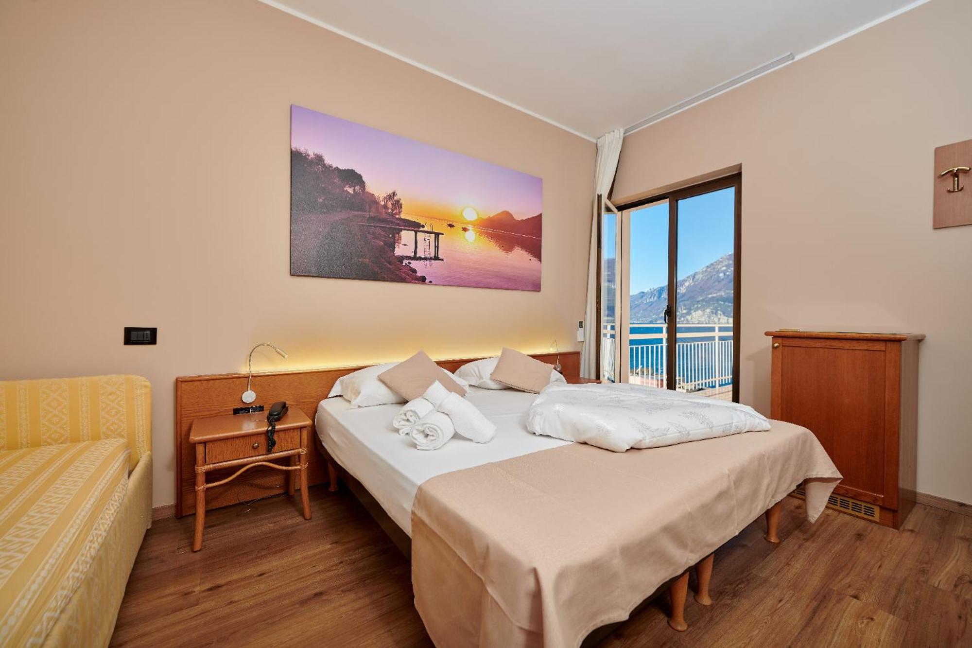 Hotel Eden 브렌조네 술 가르다 객실 사진